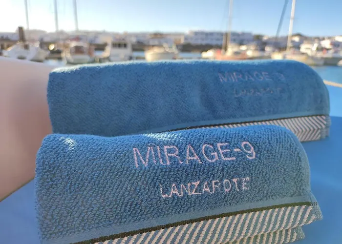 Magnifico Barco En La Graciosa