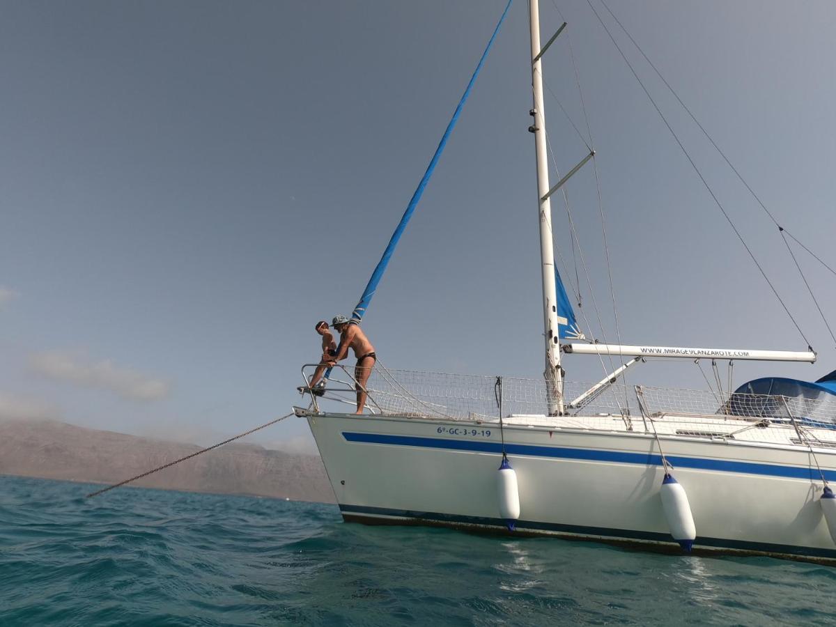 Magnifico Barco En La Graciosa * Caleta de Sebo