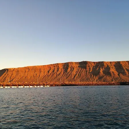 Magnifico Barco En La Graciosa Hotel Caleta de Sebo Exterior photo