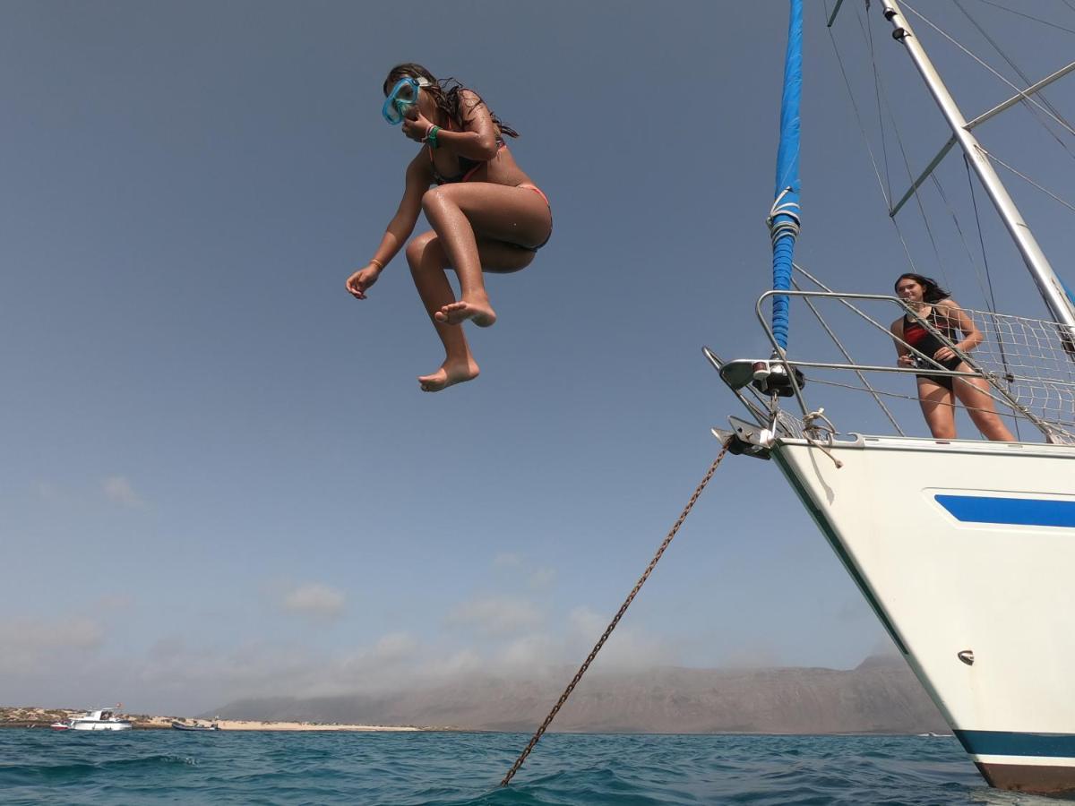 Magnifico Barco En La Graciosa Hotel na wodzie Caleta de Sebo